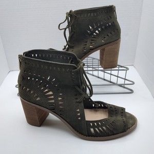 Vince Camuto Tarita Sandals Women's Size 8M Cutout Lace-Up Olive Green Suede
